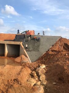 Cống hộp thoát nước mưa ngang đường (E7-E8)